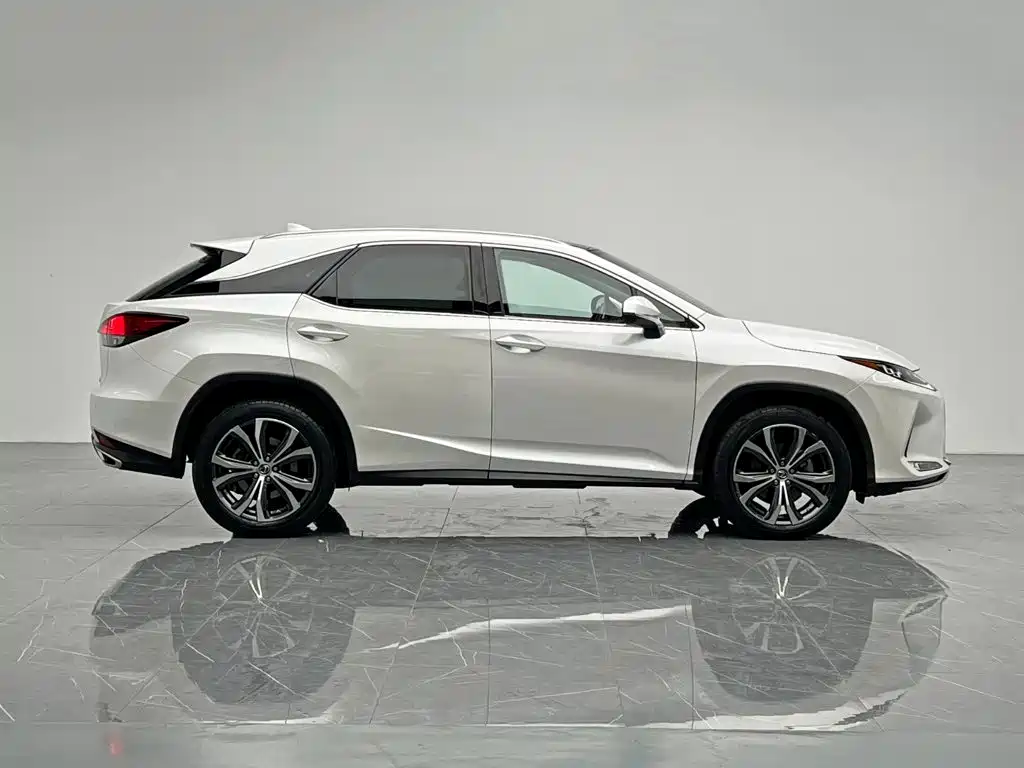 Lexus RX — миниатюра 7