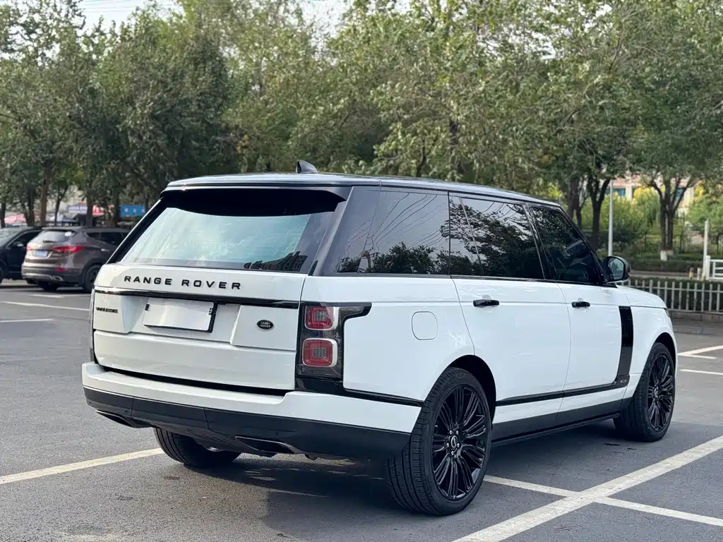 Land Rover Range Rover — миниатюра 13