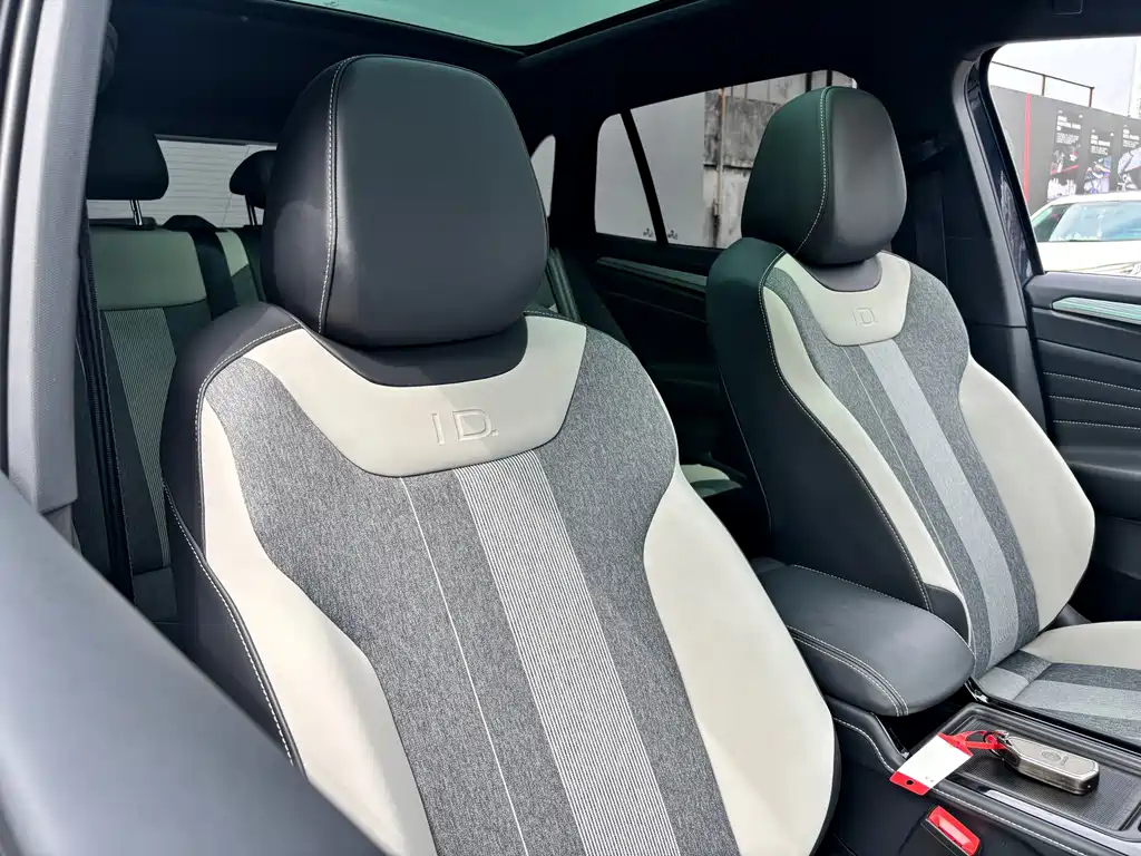 Volkswagen ID.4 Crozz — миниатюра 23