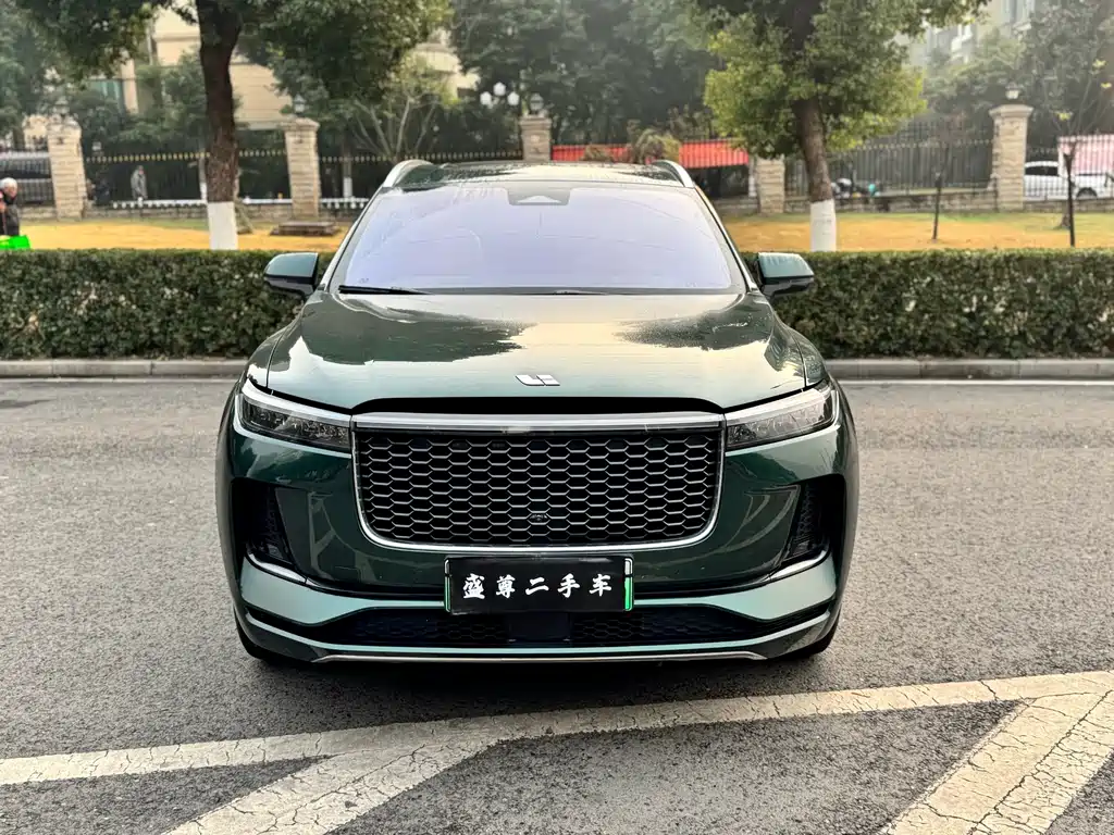 Li Auto ONE 2021 6 мест
