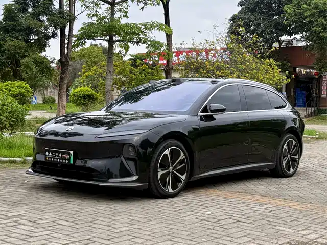 2024 Nio ET5