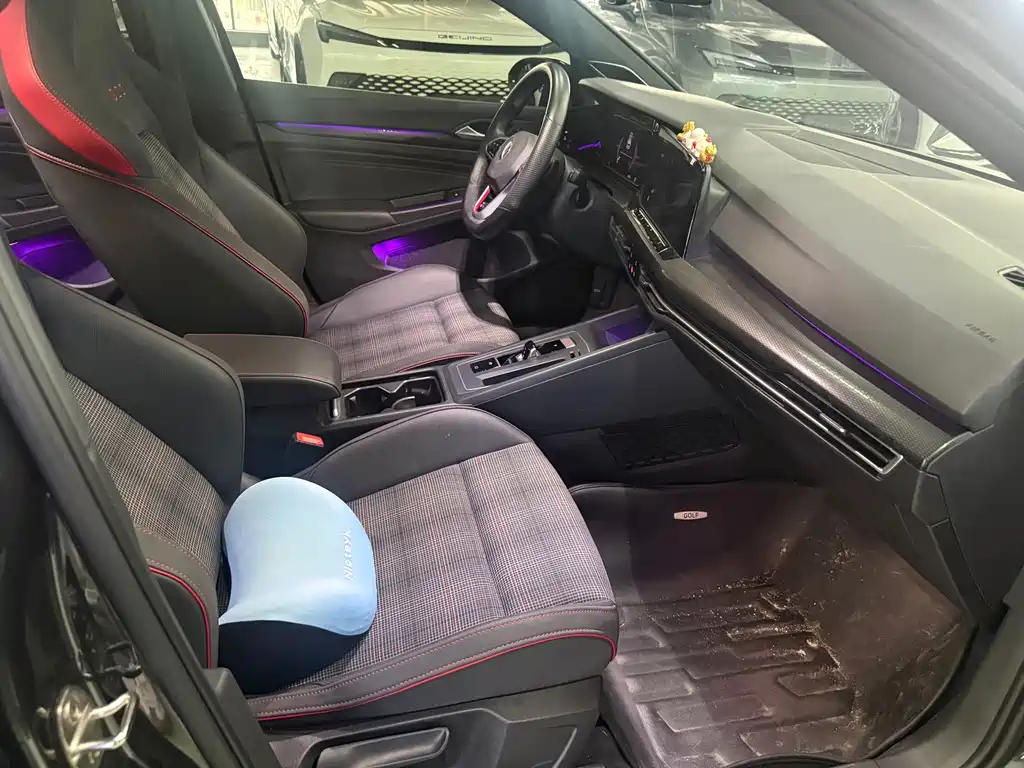 Volkswagen Golf GTI — миниатюра 10