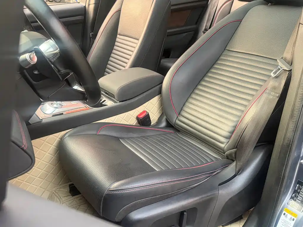 Land Rover Discovery Sport — миниатюра 17