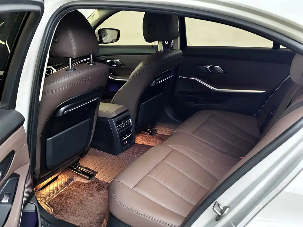 BMW 3 Series — миниатюра 14