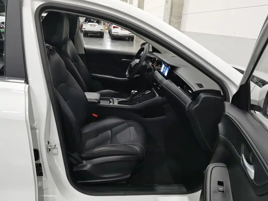 Roewe i5 — миниатюра 23