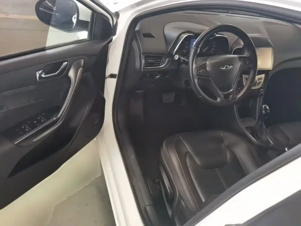 Chery Arrizo 5 — миниатюра 16