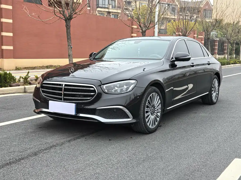Mercedes-Benz E-Class E 2023 E 300 L Luxury