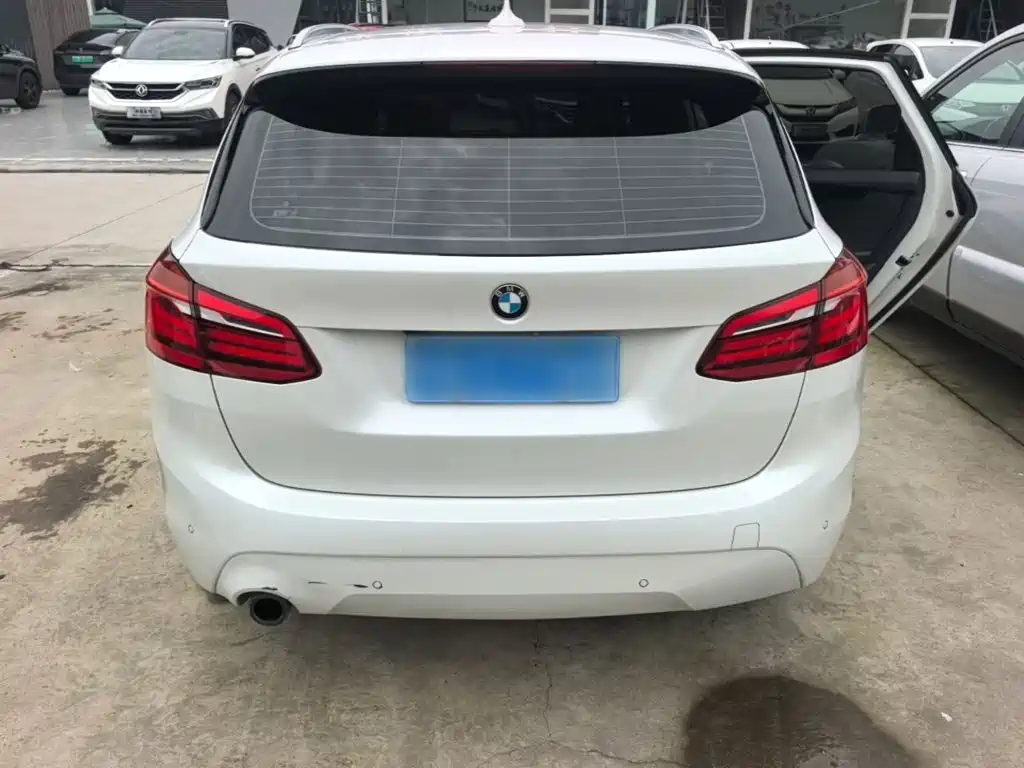BMW 2 серии 2 2018 218i Lead