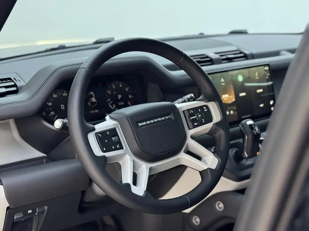 Land Rover Defender — миниатюра 15