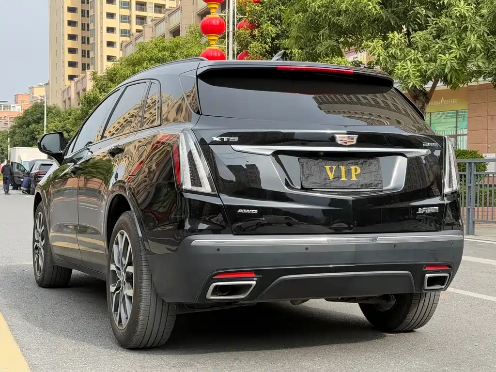 CADILLAC XT5