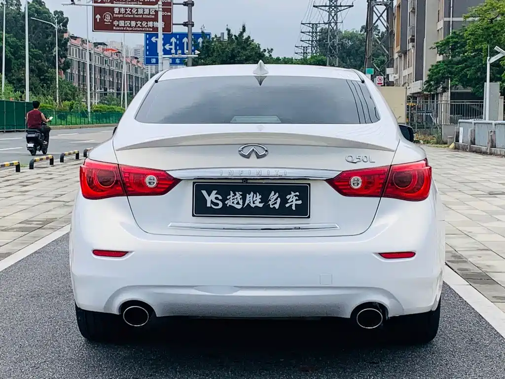 Infiniti Q50L — миниатюра 4
