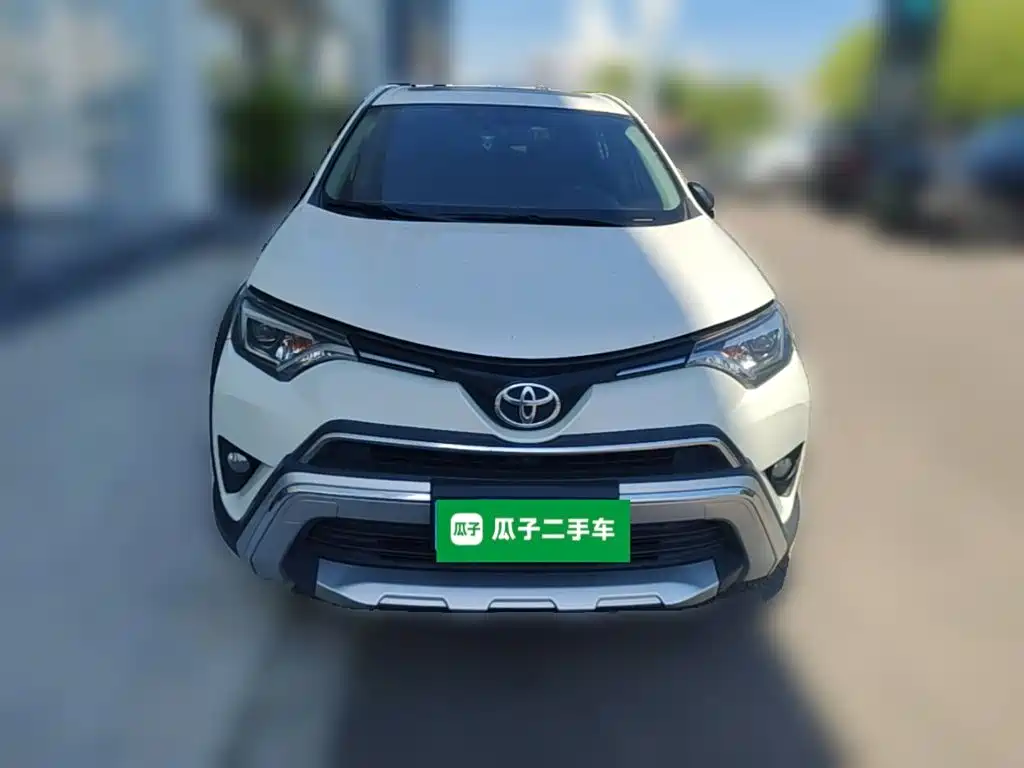 Toyota RAV4 — миниатюра 24