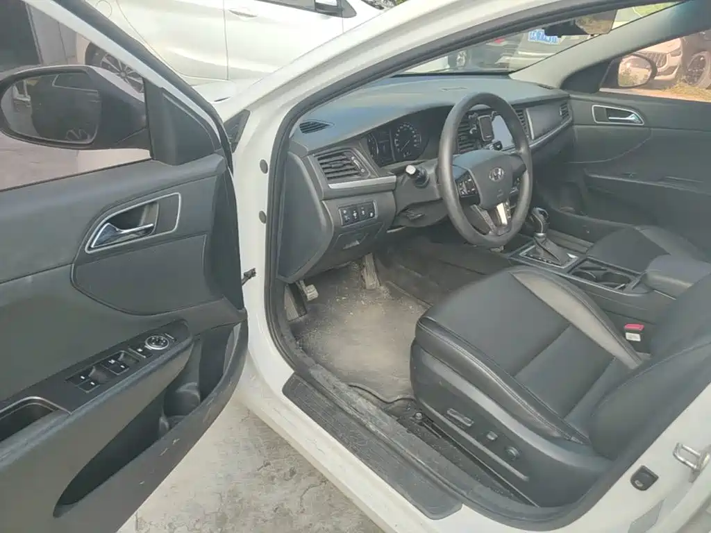 Hyundai Mistra — миниатюра 16