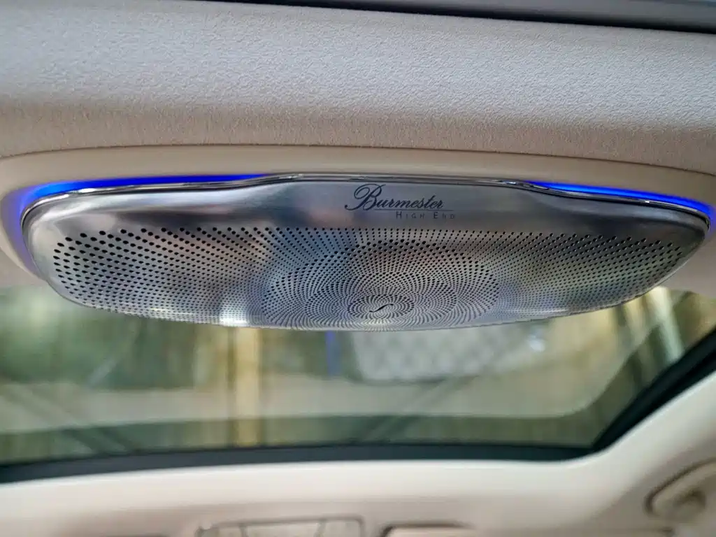 Mercedes-Benz S-Class — миниатюра 11