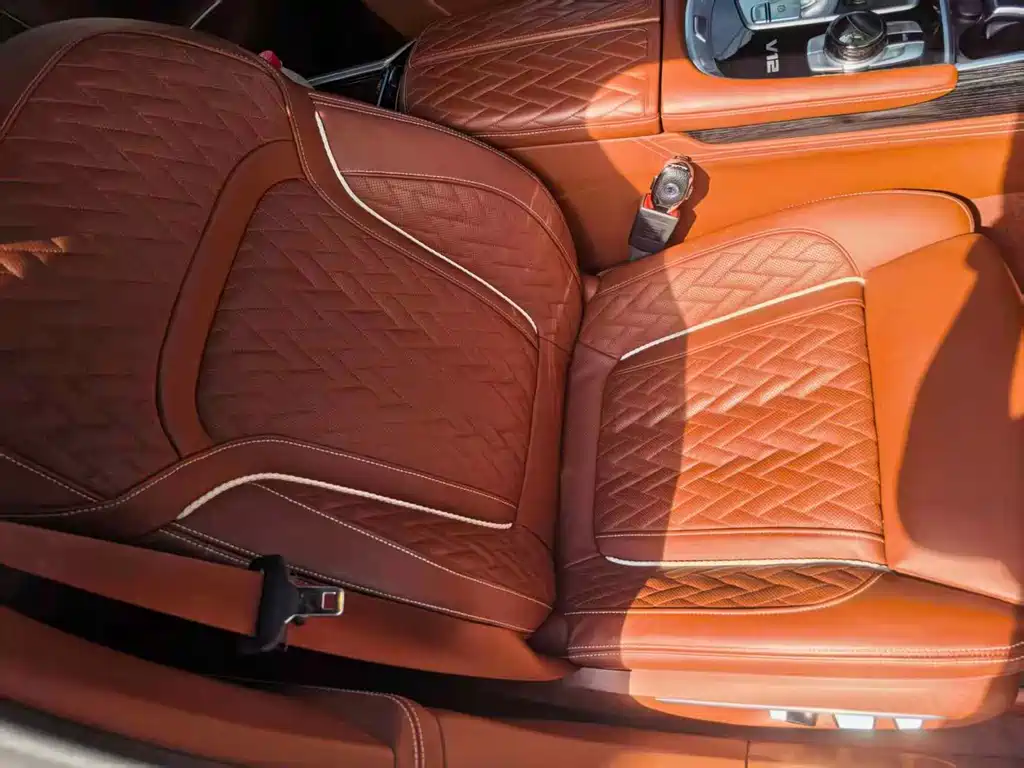 BMW 7 Series — миниатюра 5