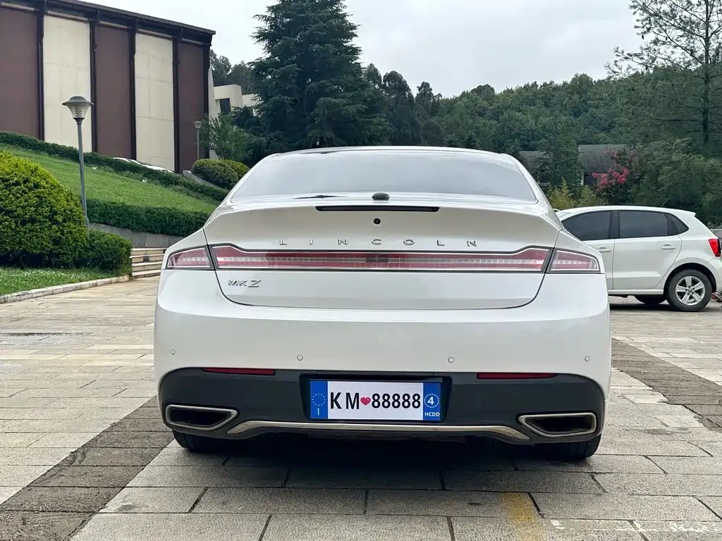 Lincoln MKZ — миниатюра 17