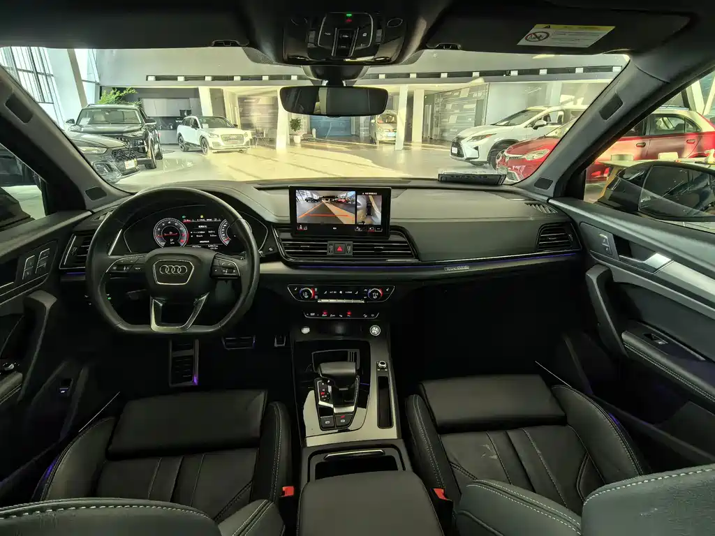 Audi Q5L — миниатюра 5