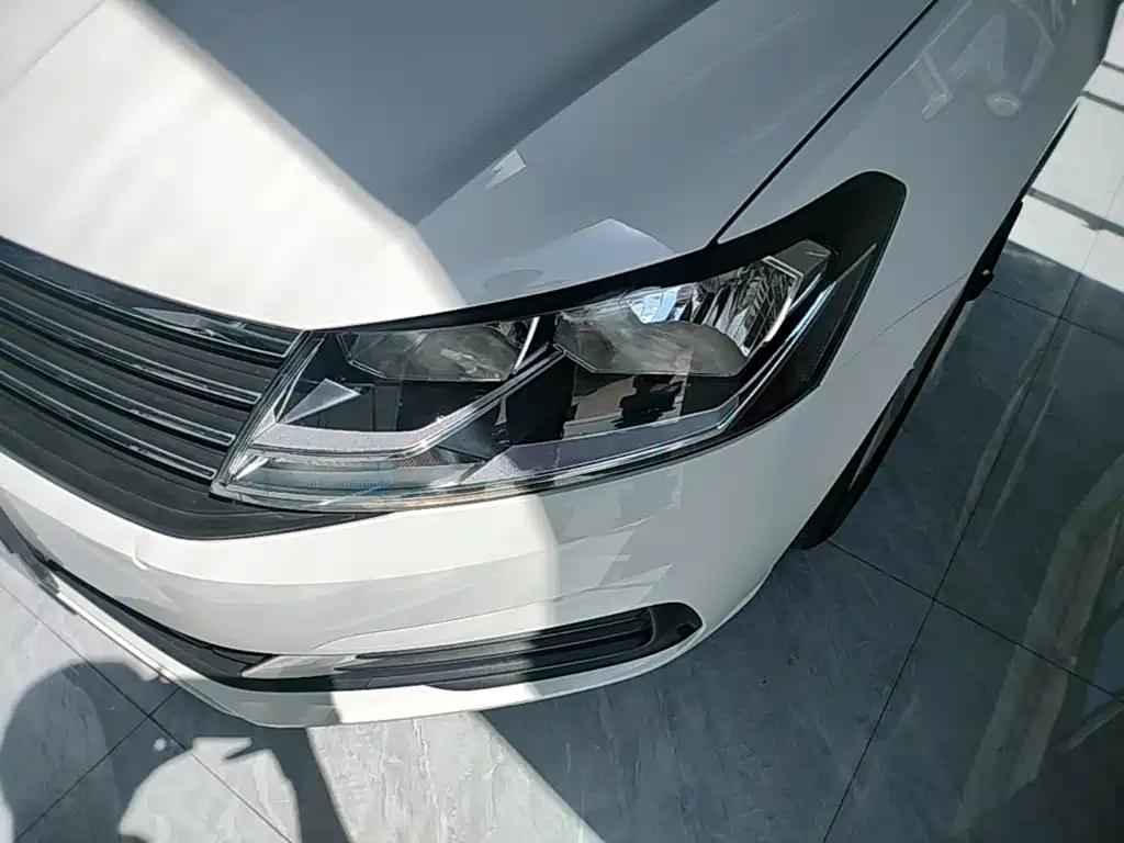 Volkswagen Lavida — миниатюра 24