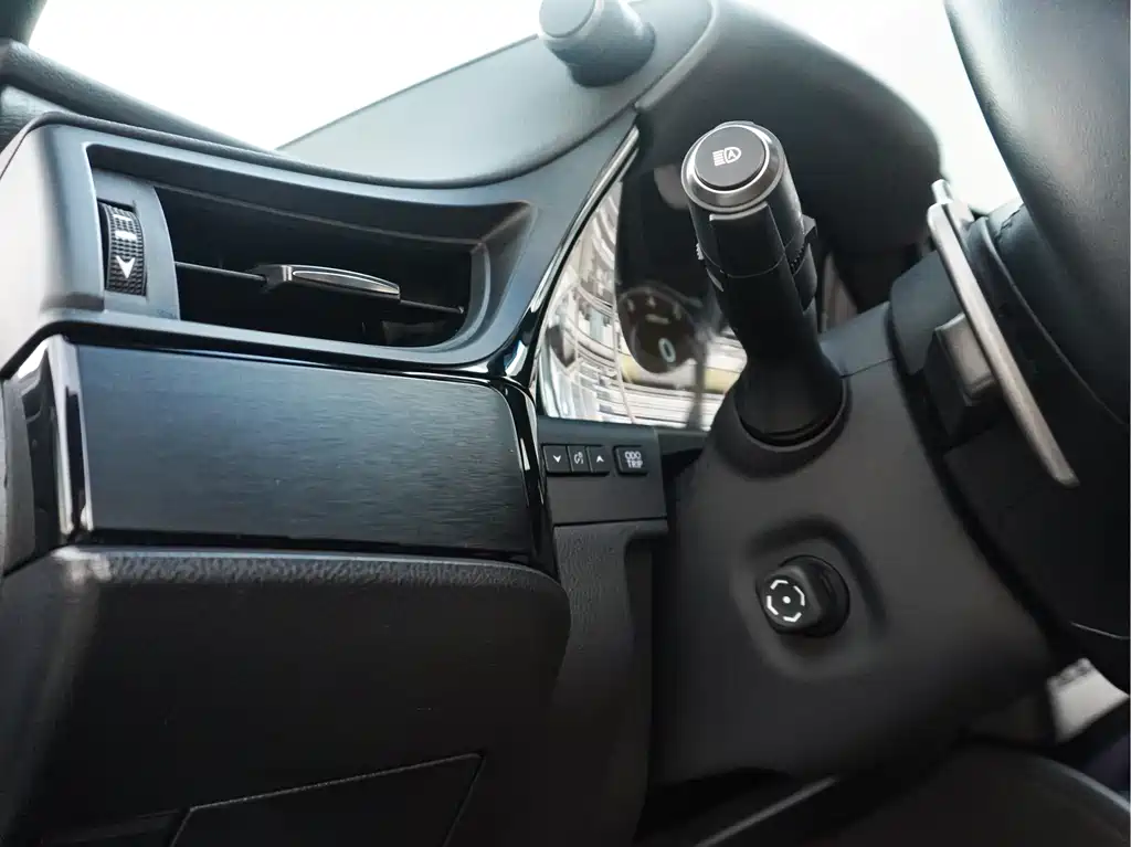 Lexus ES — миниатюра 14