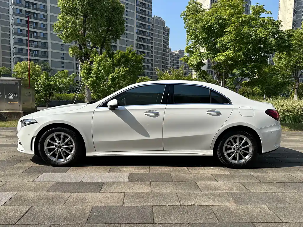 Mercedes-Benz A-Class A 2021 A 200 L Sport Fashion