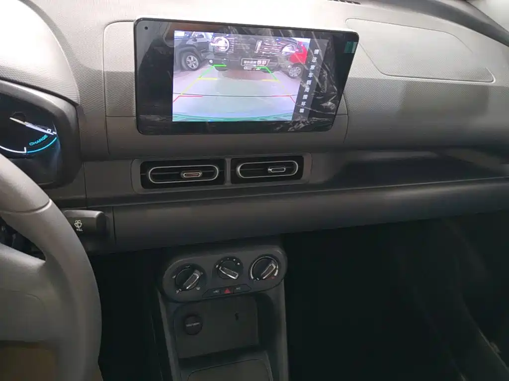 Wuling Hongguang EV — миниатюра 13