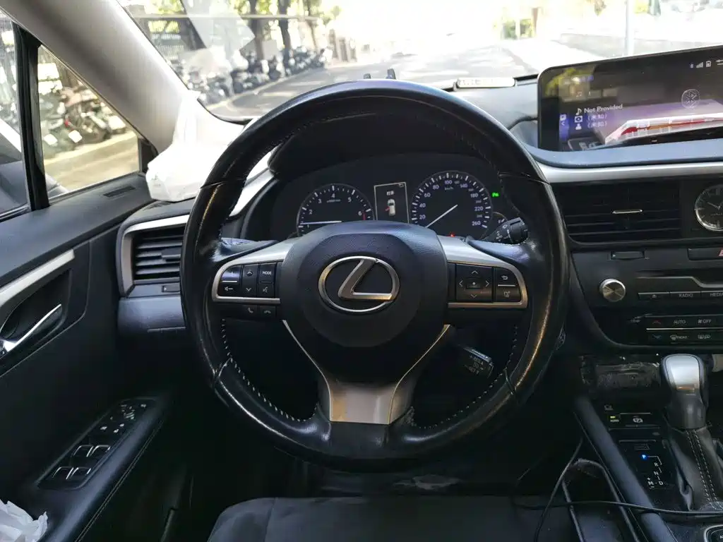 Lexus RX — миниатюра 11