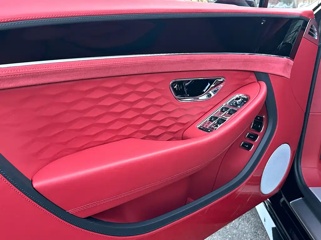 BENTLEY CONTINENTAL PLUG IN HYBRID