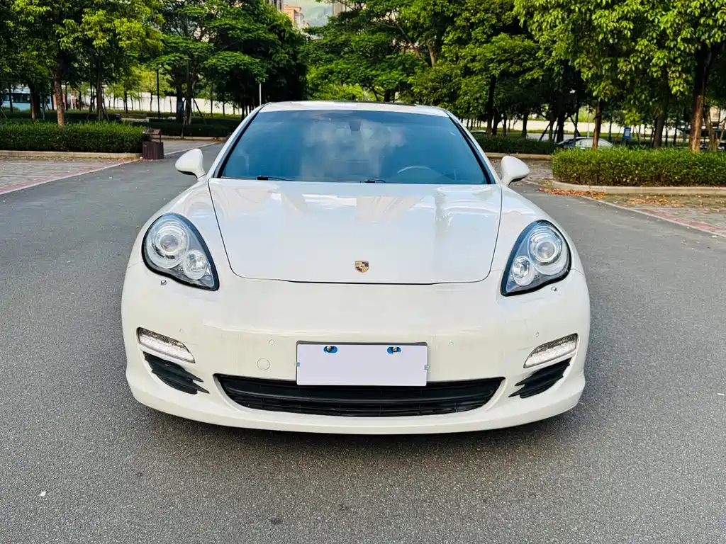 Porsche Panamera — миниатюра 2