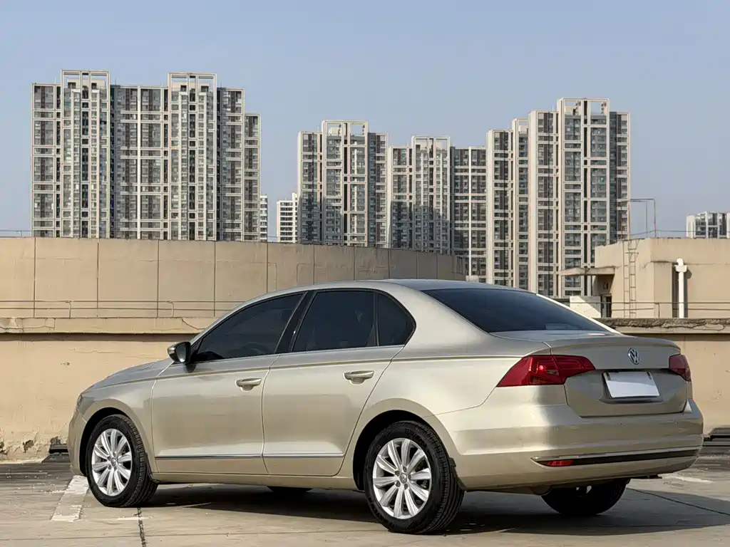Volkswagen Bora — миниатюра 5