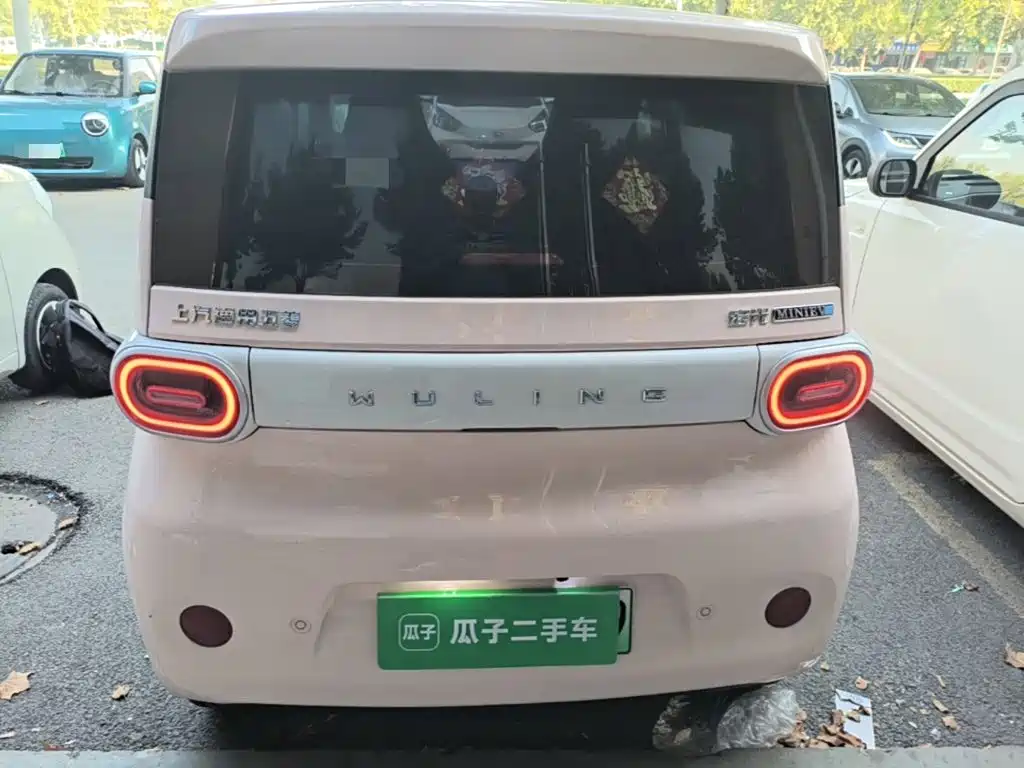 Wuling MINIEV — миниатюра 6