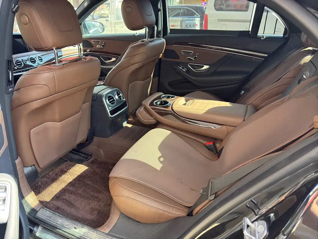 Mercedes-Benz S-Class — миниатюра 9