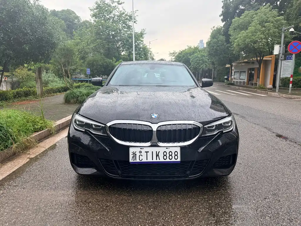 BMW 3 Series — миниатюра 2