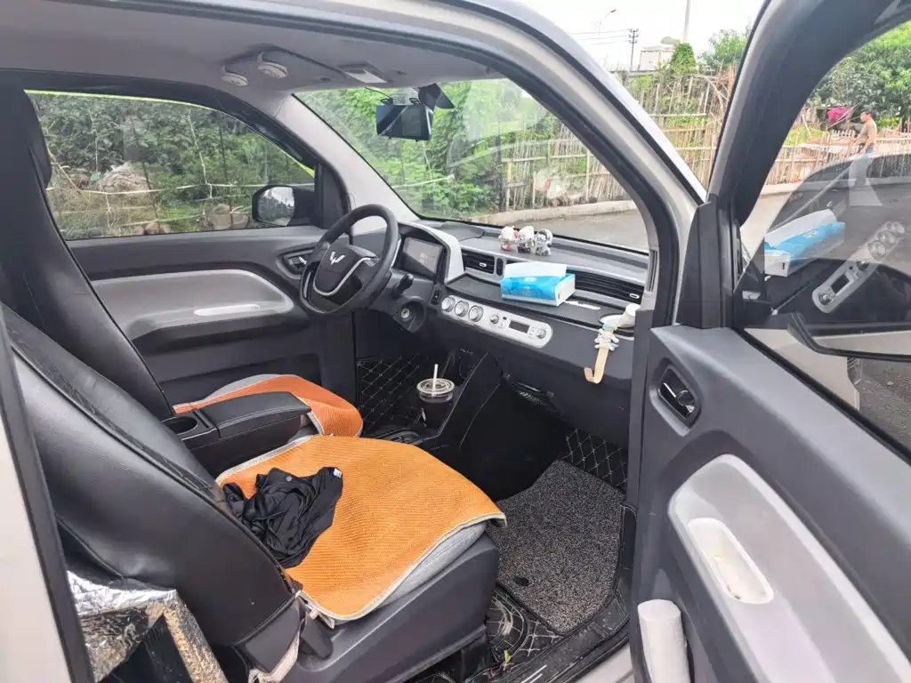 Wuling MINIEV — миниатюра 19