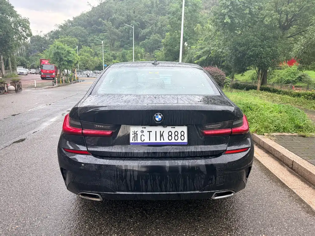 BMW 3 Series — миниатюра 9