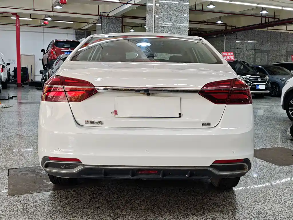Geely Emgrand — миниатюра 11