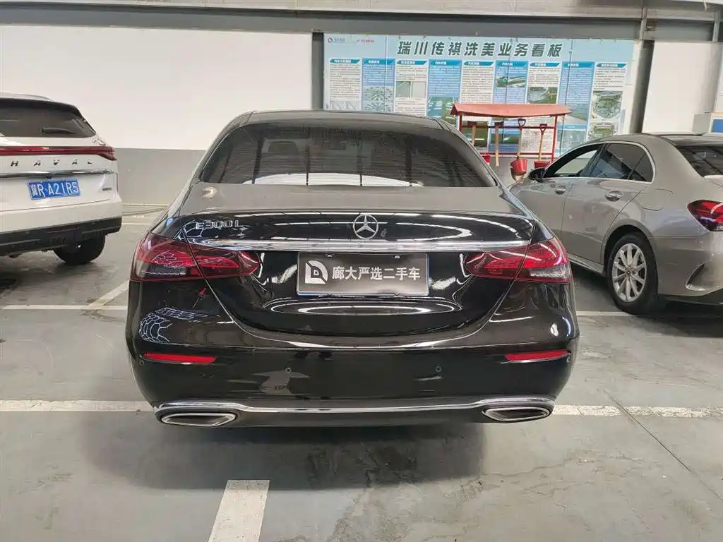 Mercedes-Benz E-Class — миниатюра 5