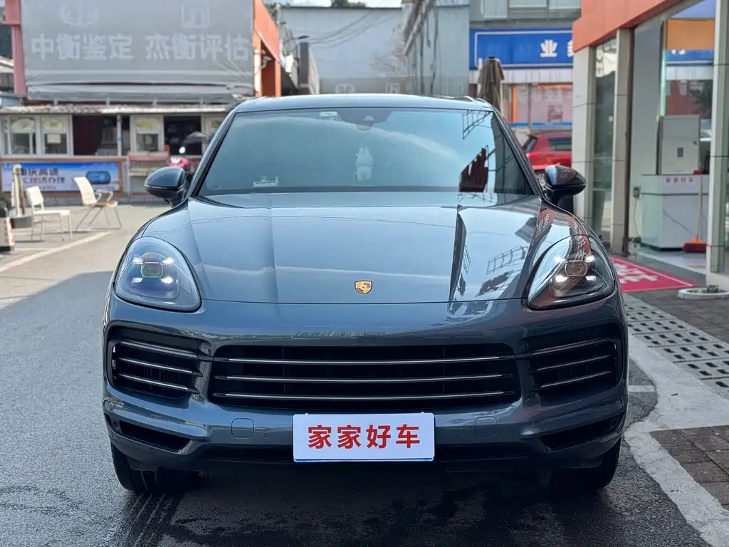 PORSCHE CAYENNE