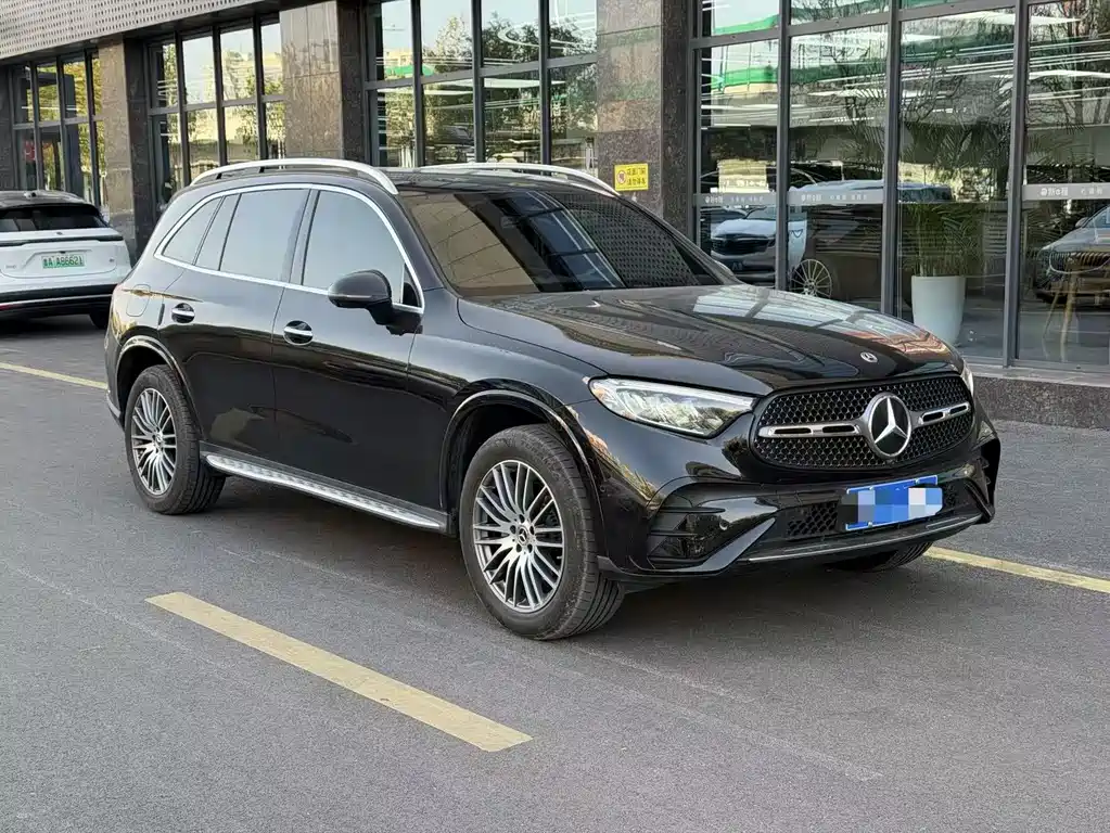 MERCEDES-BENZ GLC