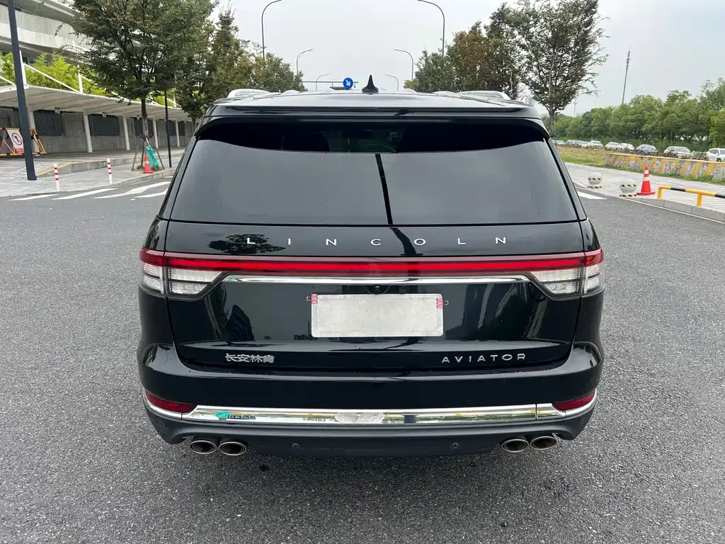 Lincoln Aviator — миниатюра 4