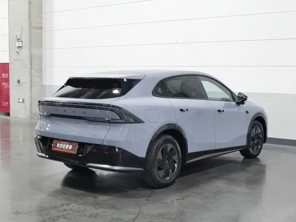 XPeng G7 — миниатюра 2