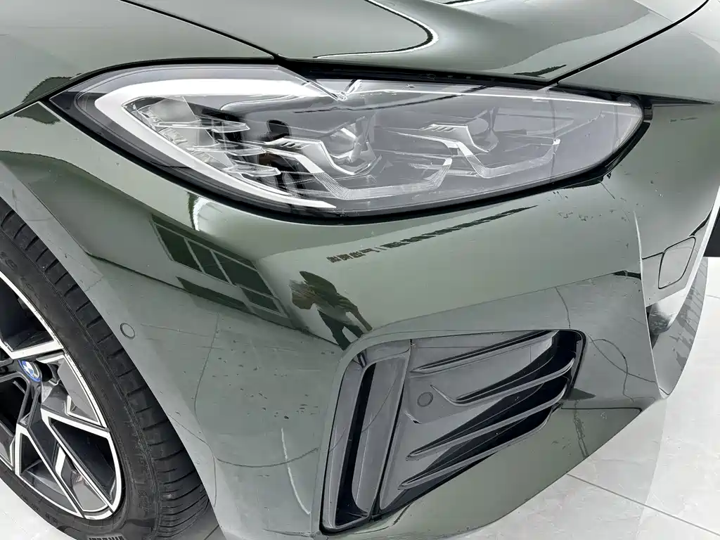 BMW i4 — миниатюра 7