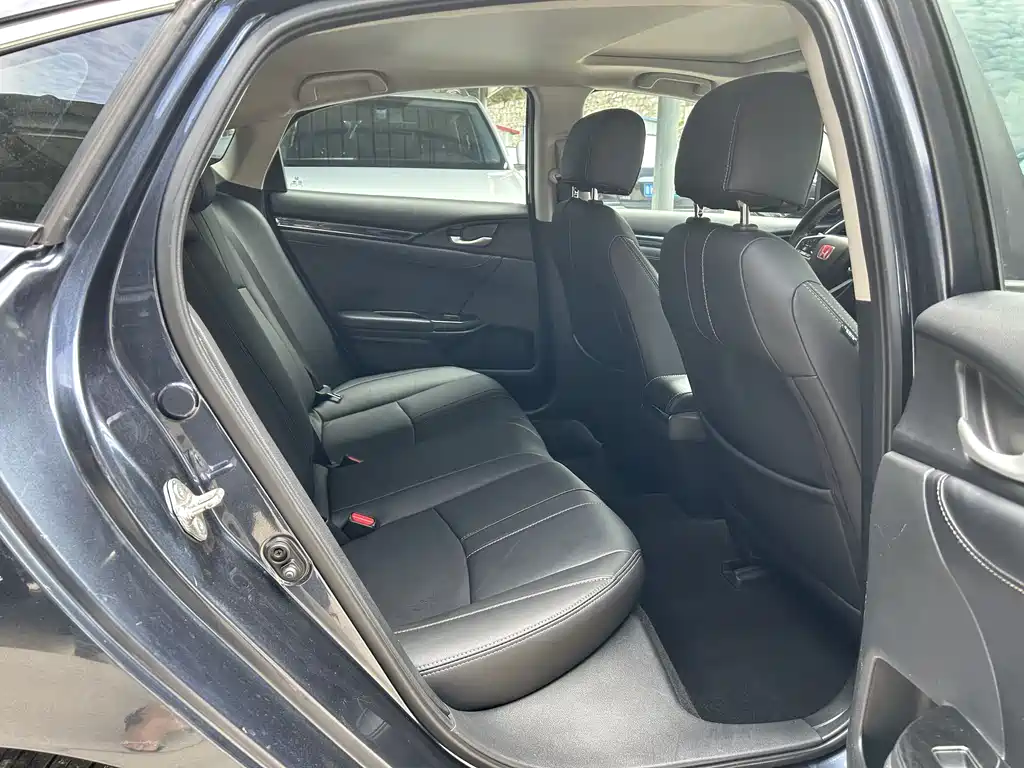 Honda Civic 2016 220TURBO CVT Luxury