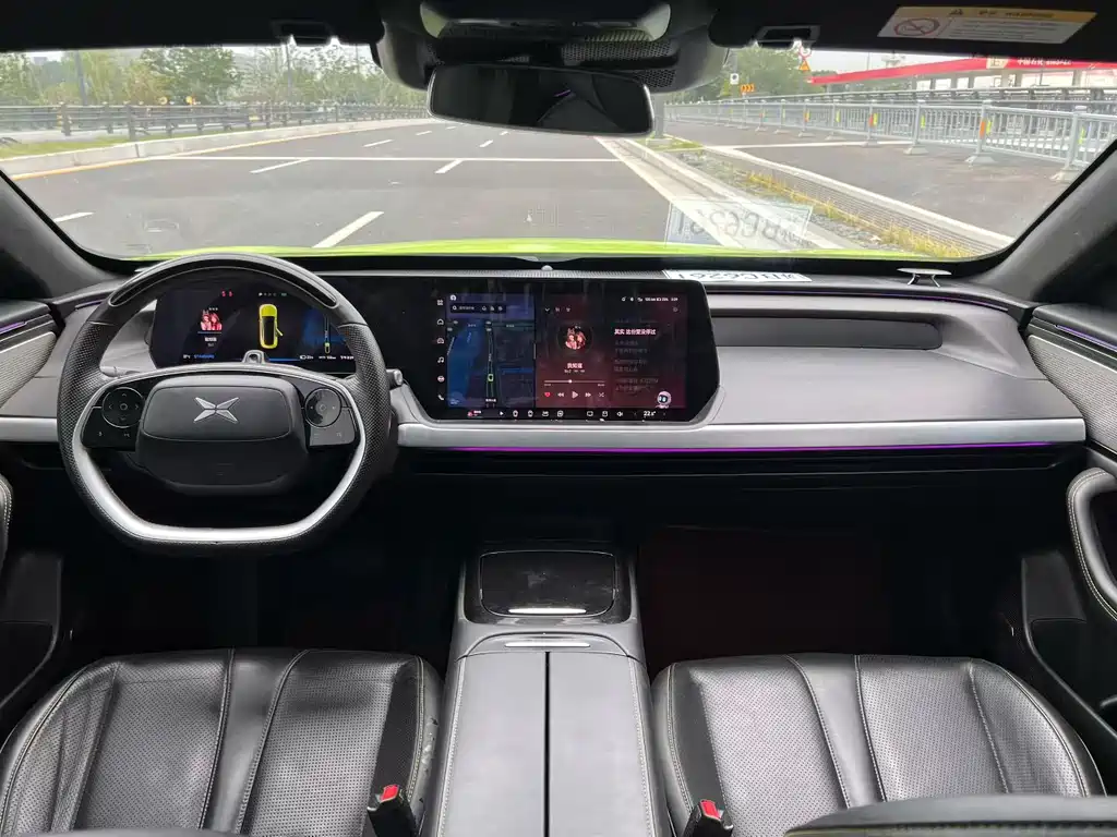 XPeng P7 — миниатюра 5