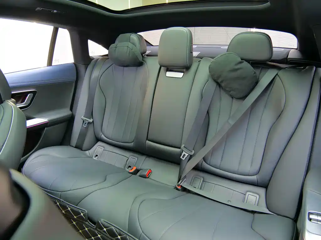Mercedes-Benz EQE — миниатюра 11