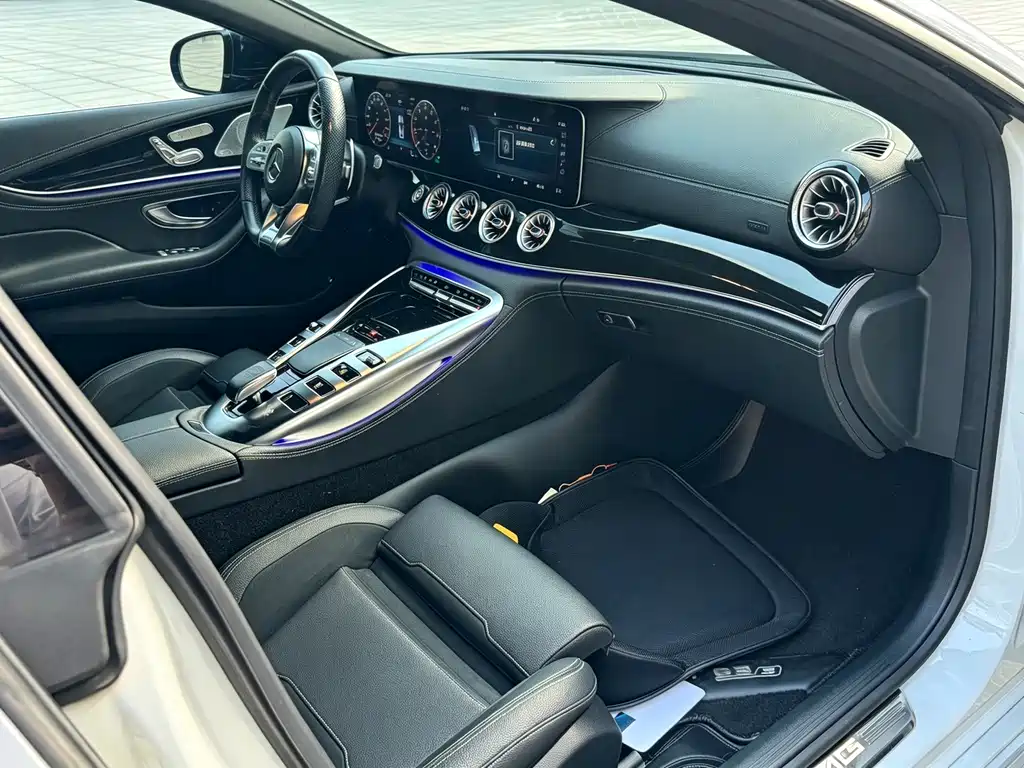 Mercedes-Benz AMG GT — миниатюра 12
