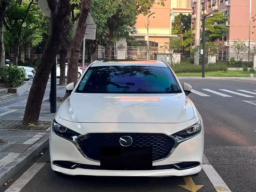 Mazda 3 Axela — миниатюра 2