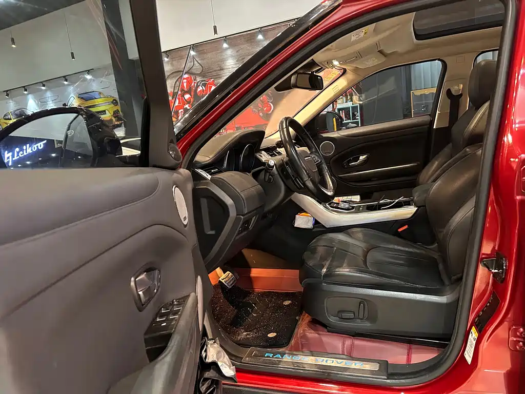 Land Rover Evoque — миниатюра 7