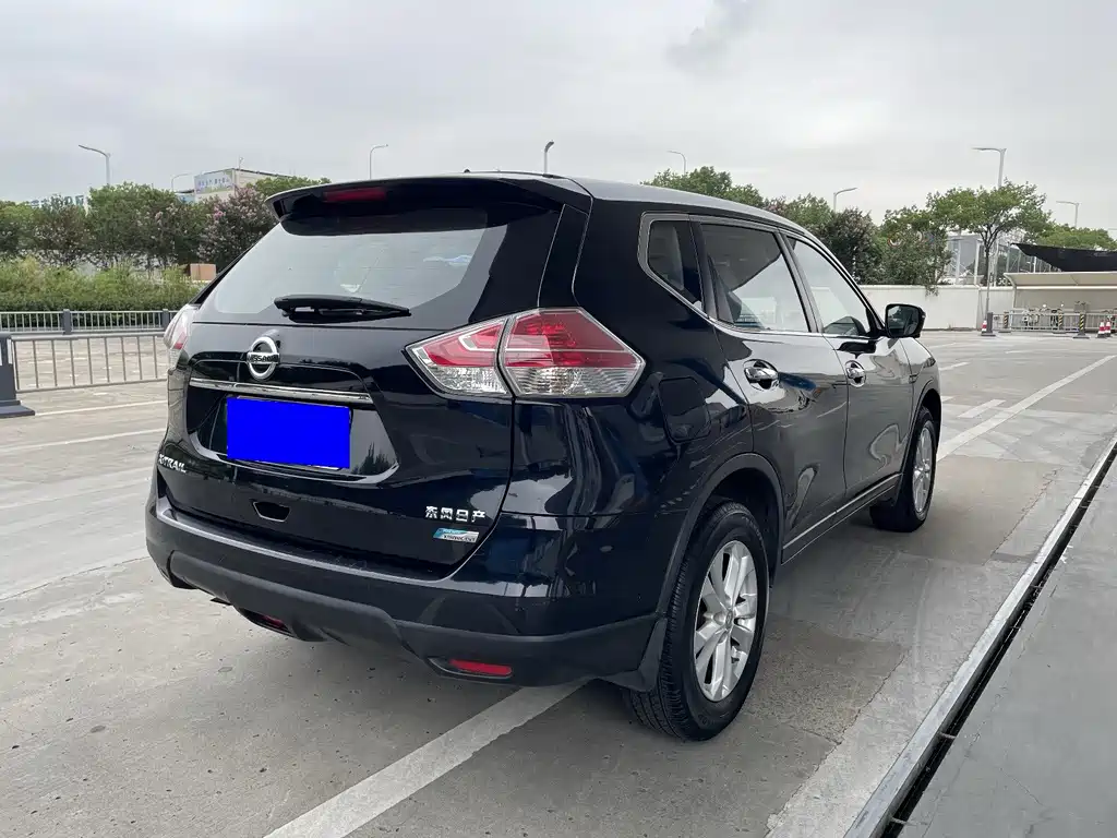 Nissan X-Trail — миниатюра 6