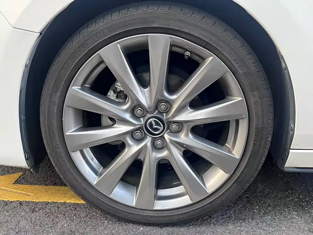 Mazda 3 Axela — миниатюра 16