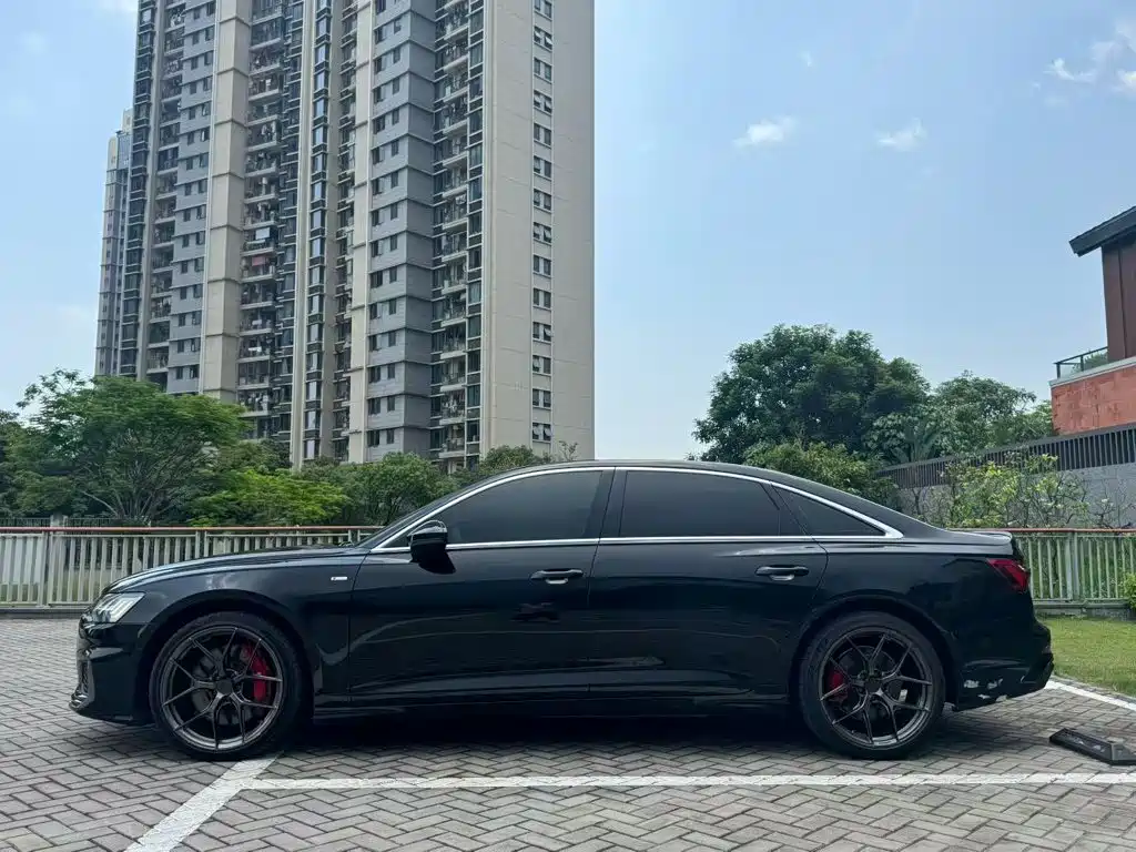 Audi A6L 2022 55 TFSI quattro Premium